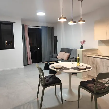 Apartmán A 2 Minutos De La Playa - Casa Nova Puerto del Carmen (Lanzarote)