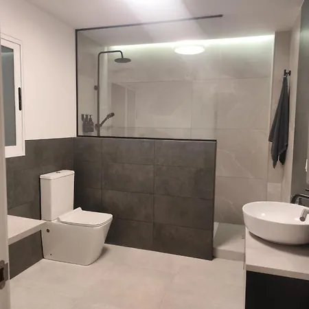 A 2 Minutos De La Playa - Casa Nova Apartmán Puerto del Carmen (Lanzarote)
