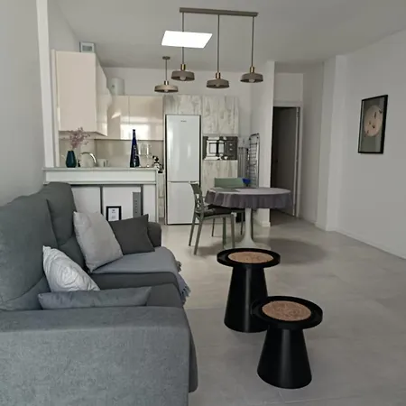 A 2 Minutos De La Playa - Casa Nova Apartamento